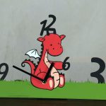 ساعت دیواری چوبی طرح اژدها